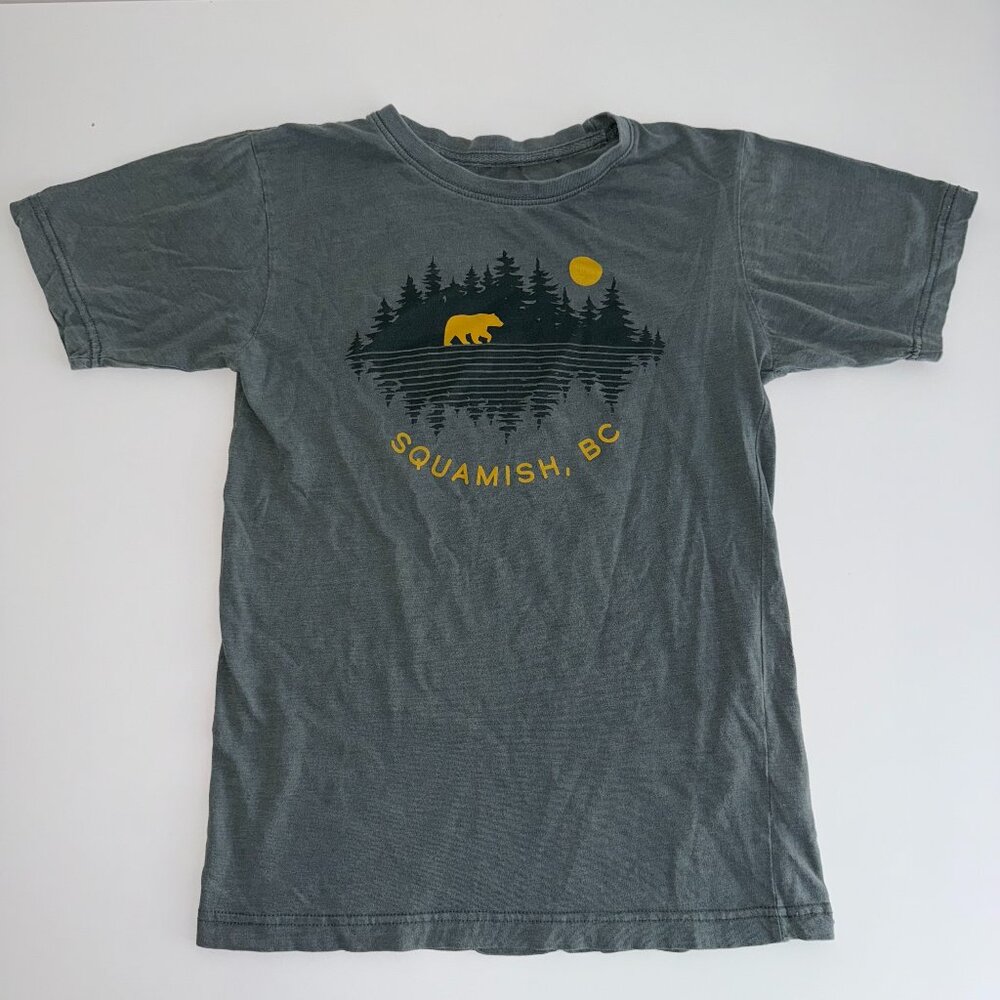 Canada Squamish British Columbia Bear Green Shirt Size Small
